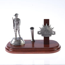 Load image into Gallery viewer, The Australian Rising Sun Desk Set, Pen Holder &amp; A001 Digger Figurine - Buckingham Pewter
