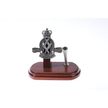 Load image into Gallery viewer, The Royal Military College, Duntroon, Single Desk Set &amp; Pen Holder-Buckingham Pewter

