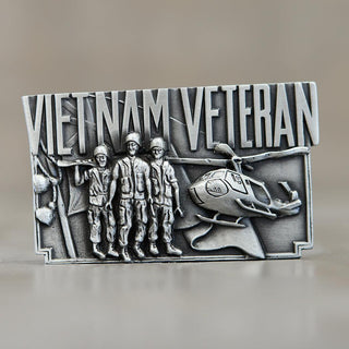 Vietnam Veterans pewter belt buckle featuring detailed soldier and helicopter design