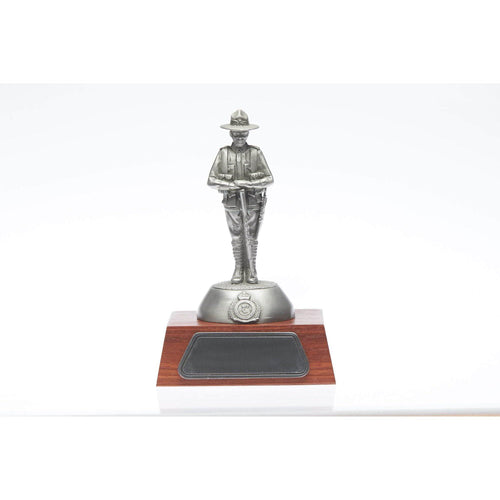 B116 NZ ANZAC Pewter Figurine - Buckingham Pewter