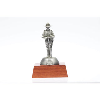 B116 NZ ANZAC Pewter Figurine - Buckingham Pewter