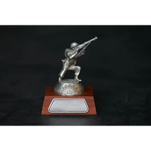 Load image into Gallery viewer, A019 World War II Dunkirk Pewter Figurine - Buckingham Pewter
