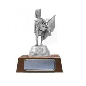 A013 Piper Major 2nd Battalion Scot Guard Pewter Figurine - Buckingham Pewter