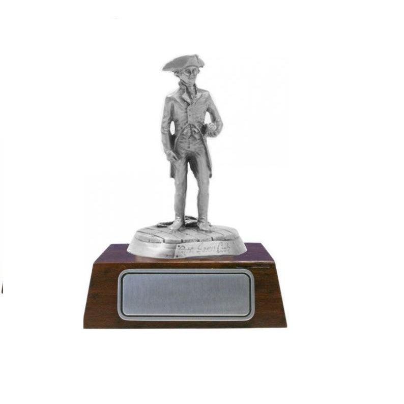 S021 Capt. James Cook With Hat On - Figurines With Jarrah Base-Buckingham Pewter