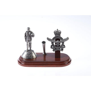 Royal Australian Air Force Desk Set with Pen Holder & B107 1980'S Pilot Figurine (RAAF) - Buckingham Pewter