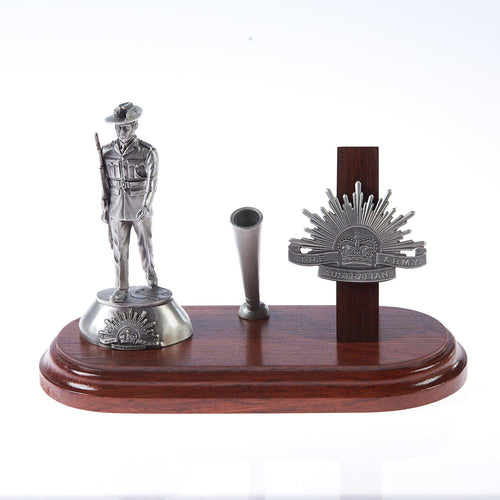 The Australian Rising Sun Desk Set, Pen Holder & A001 Digger Figurine - Buckingham Pewter