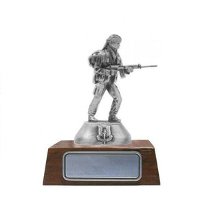 B102 SASR Combat Mode figurine in pewter on a wooden base, showcasing special air services detail.